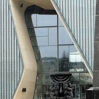 10 Eingang Museum der Geschichte der polnischen Juden