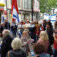 30 Abschlussdank für friedlichen Protest