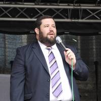 Rabbiner Teitelbaum singt 2