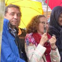 Teilnehmer im Regen 4